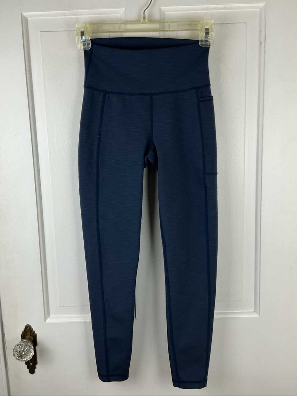 Sweaty Betty 7/8 length super sculpt leggings in Navy Blue Size XS